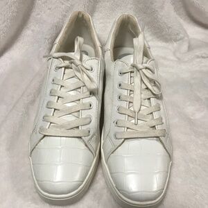 Circus by Sam Edelman Women Devin White Crocodile Sneaker 10M